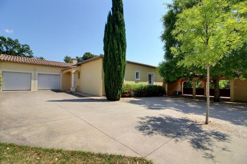 Villa - 198 m² - 7 pièces