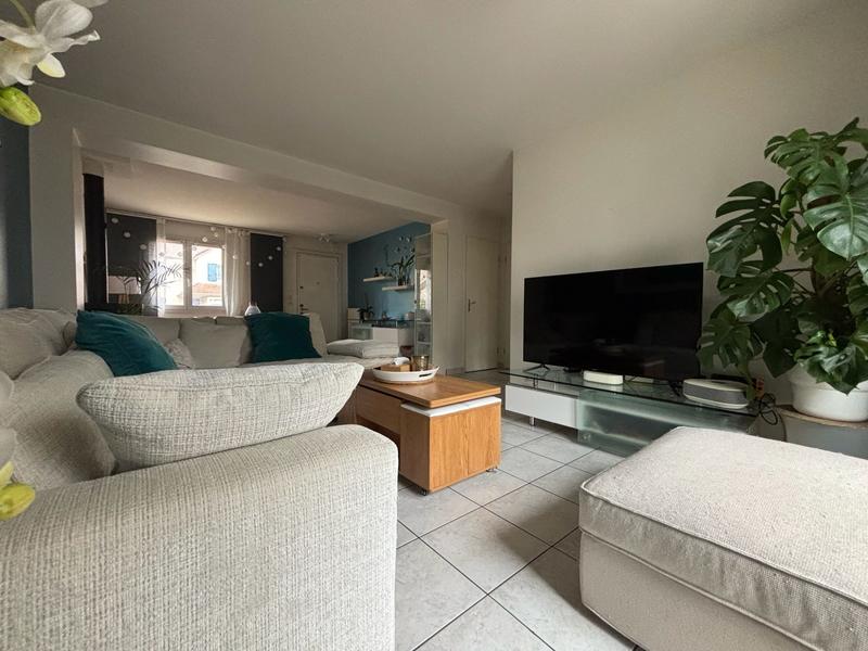 Maison - 104 m² - 6 pièces