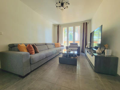 Appartement - 65 m² - 4 pièces