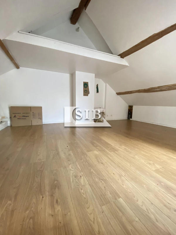 Maison - 228 m² - 7 pièces