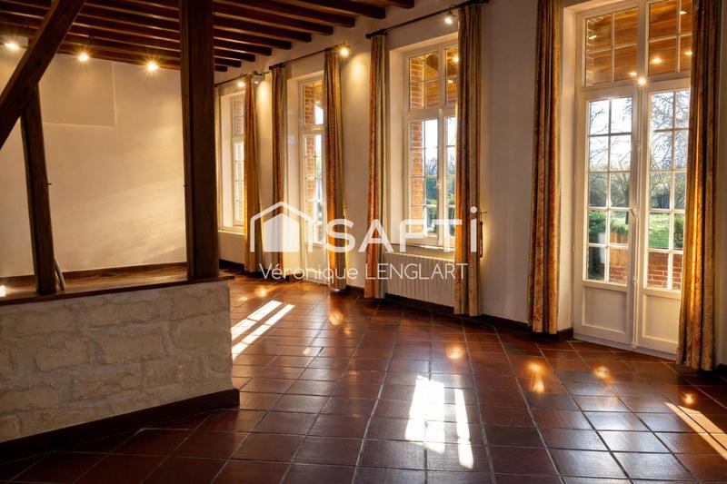 Maison - 275 m² - 8 pièces