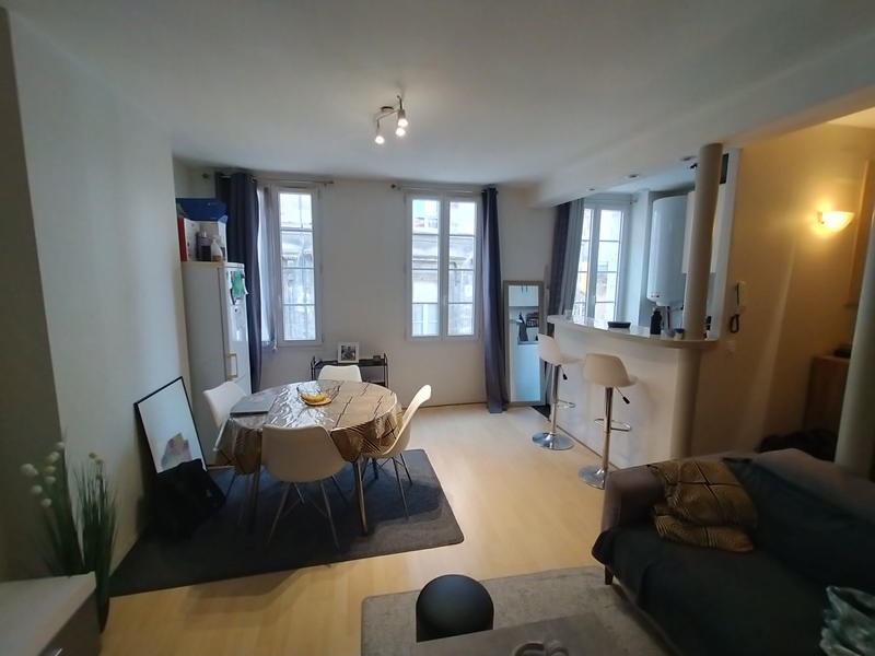 Immeuble - 94 m² - 5 pièces