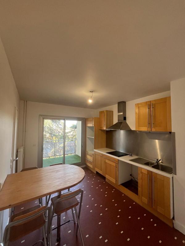 Appartement - 94 m² - 4 pièces