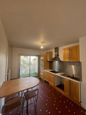 Appartement - 94 m² - 4 pièces