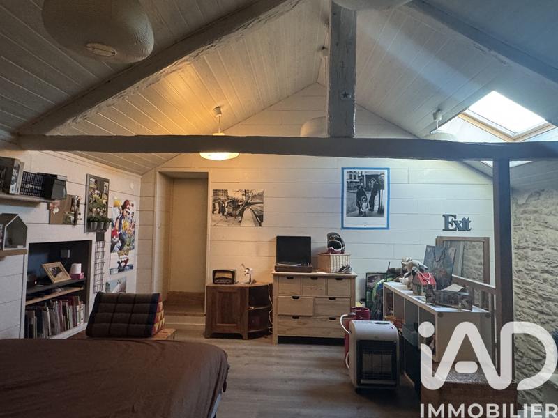 Maison - 180 m² - 9 pièces