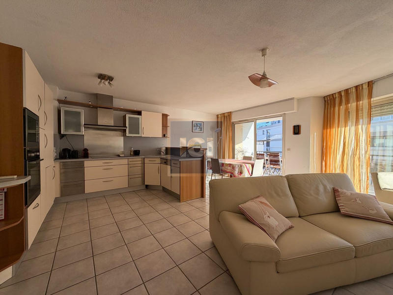 Appartement - 81 m² - 3 pièces