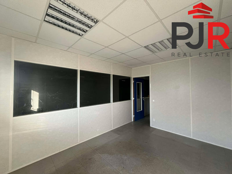Local d'activités - 726 m²