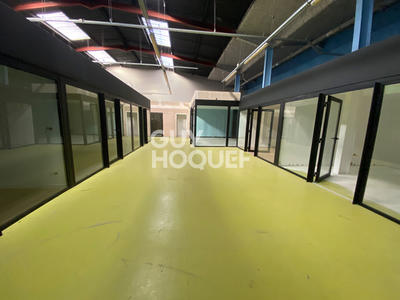 Local commercial - 600 m² - 2 pièces