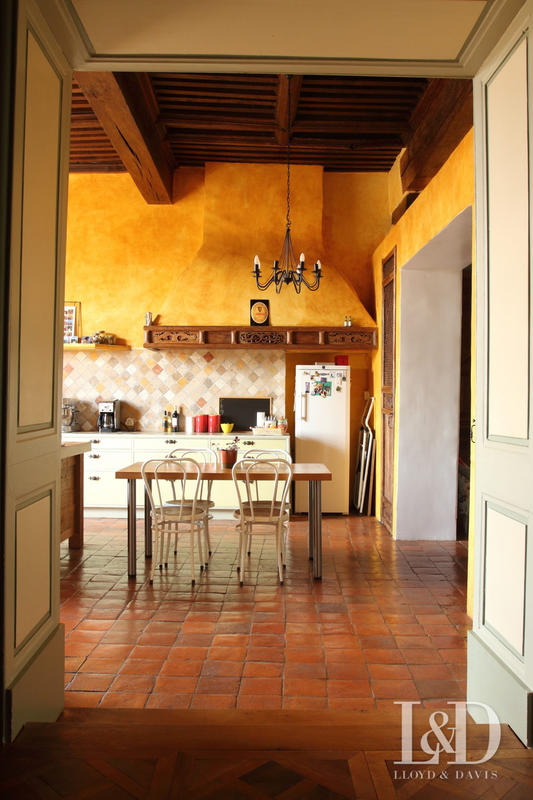 Maison - 439 m² - 10 pièces