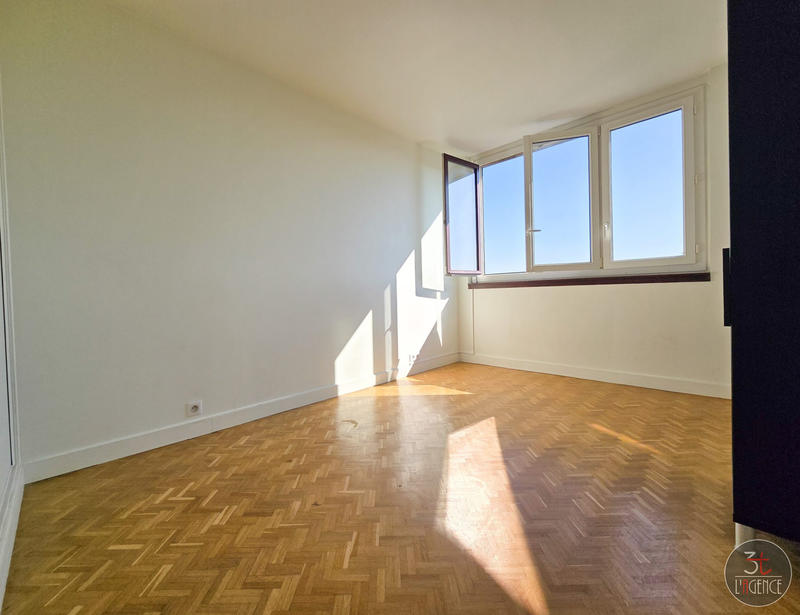 Appartement - 84 m² - 4 pièces