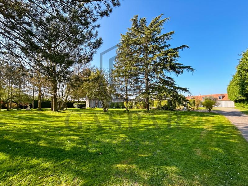 Château - 477 m² - 13 pièces