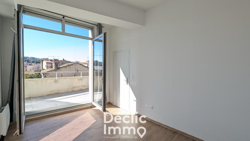 Appartement sur toit - 80 m² - 3 pièces