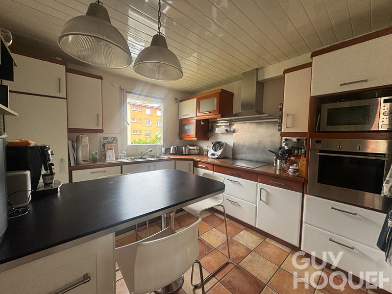 Appartement - 95 m² - 4 pièces