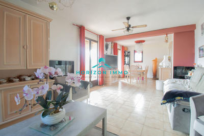 Maison - 92 m² - 4 pièces