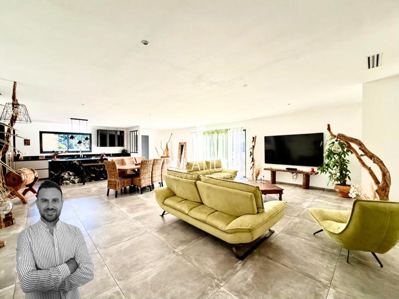 Villa - 167 m² - 4 pièces