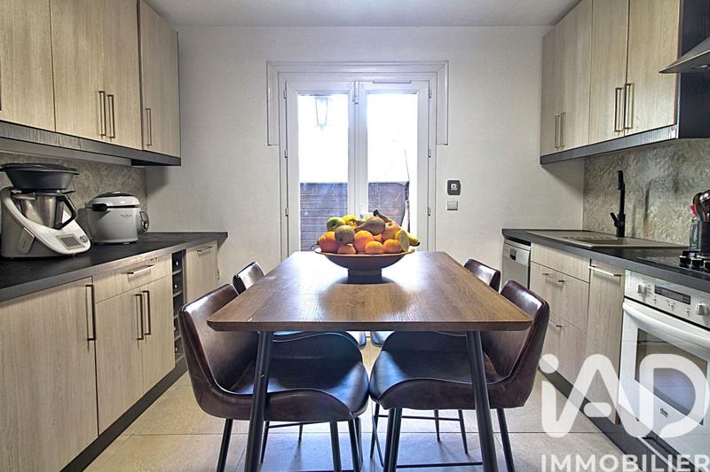 Appartement - 85 m² - 4 pièces