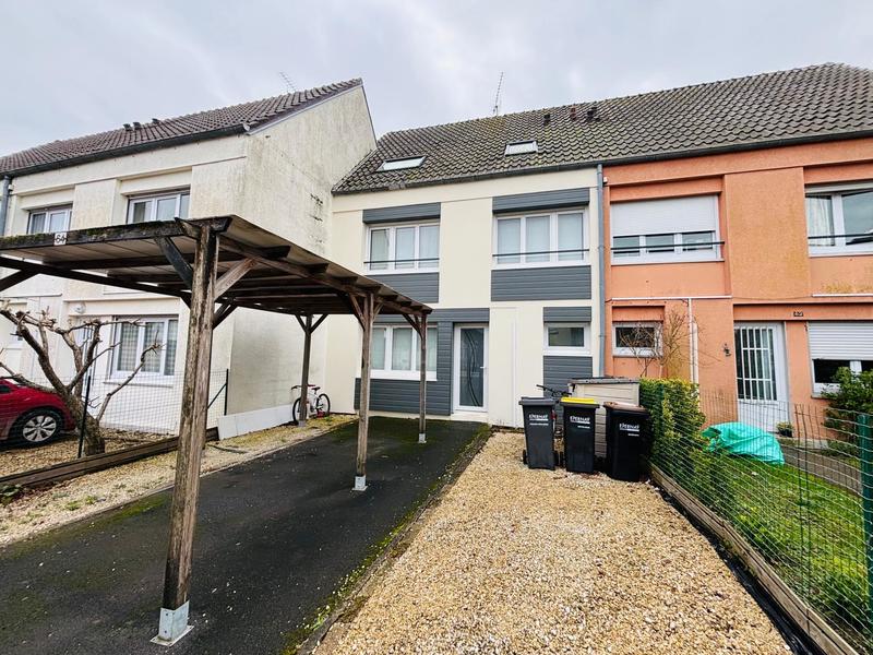 Maison - 121 m² - 5 pièces