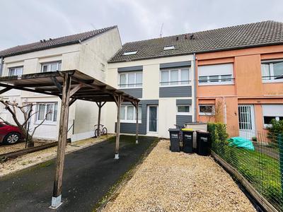 Maison - 121 m² - 5 pièces