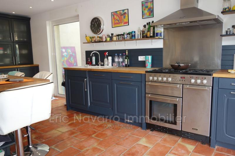 Propriété - 250 m² - 8 pièces