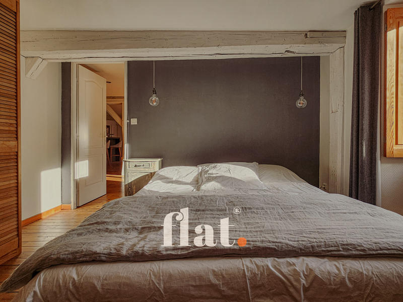 Loft - 130 m² - 5 pièces