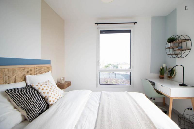 Chambre - 11 m² - 5 pièces