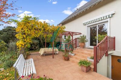 Maison - 180 m² - 7 pièces