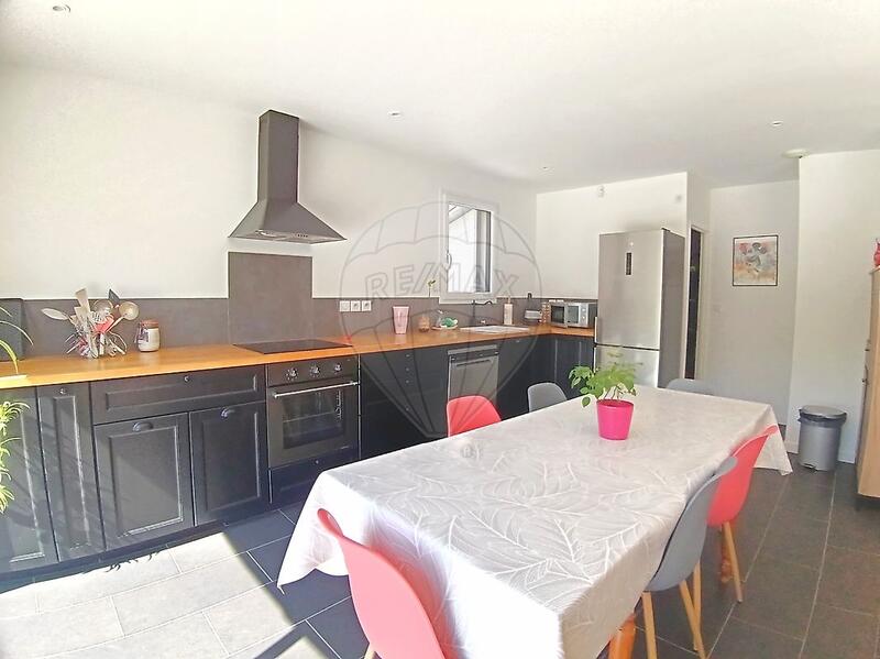 Maison - 88 m² - 5 pièces