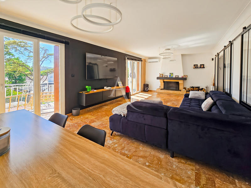 Villa - 160 m² - 5 pièces