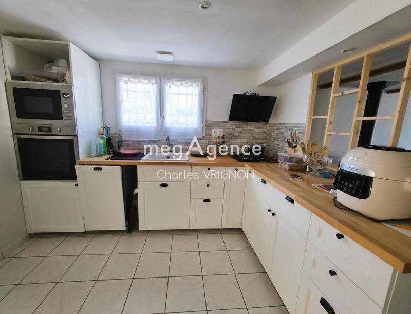 Maison traditionnelle - 150 m² - 5 pièces