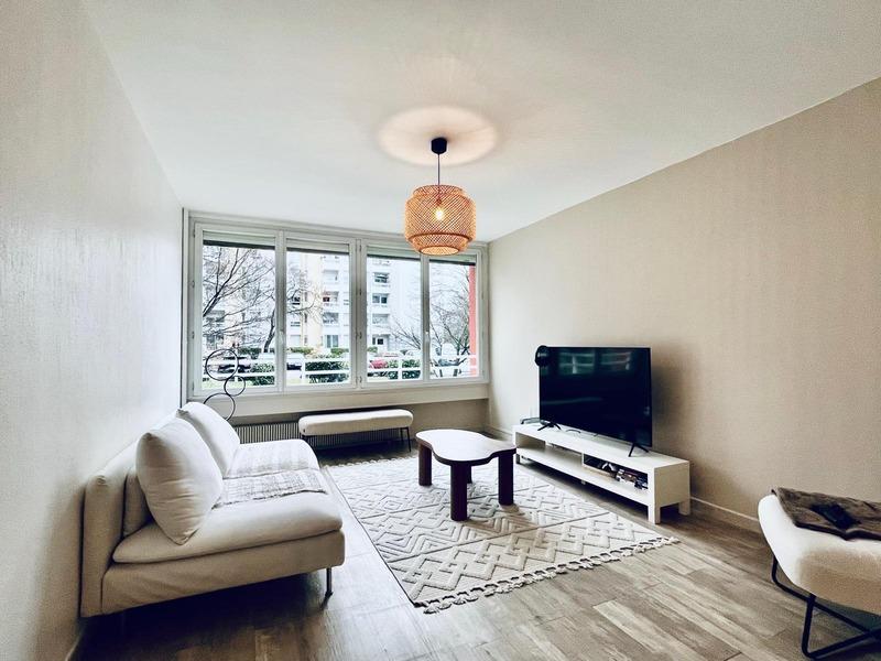 Appartement - 88 m² - 5 pièces