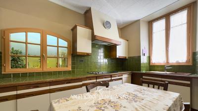 Maison - 207 m² - 6 pièces