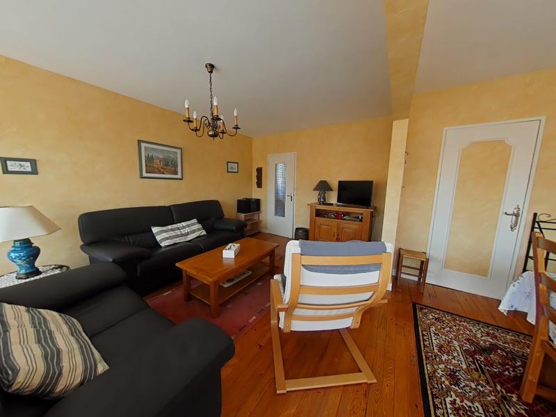 Appartement - 81 m² - 3 pièces