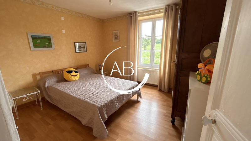 Maison ancienne - 105 m² - 5 pièces