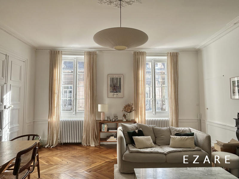 Appartement - 128 m² - 5 pièces