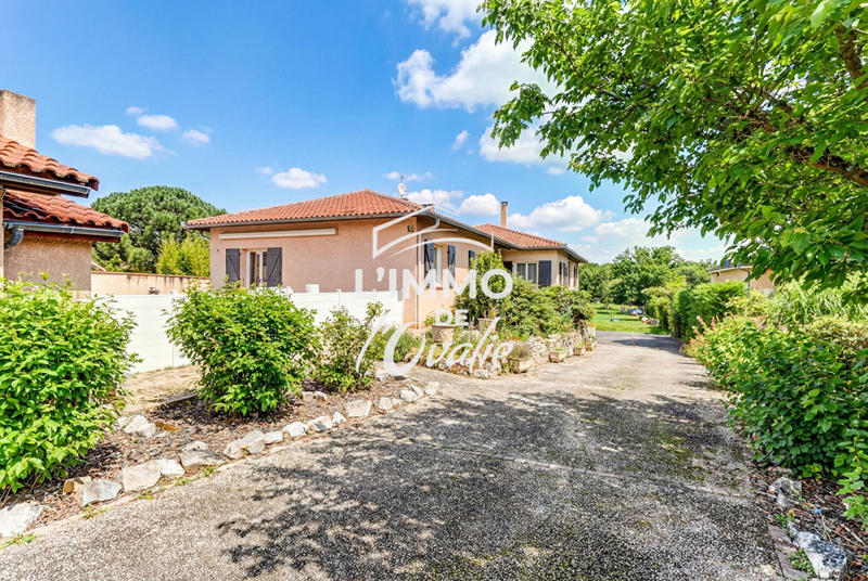 Maison - 211 m² - 7 pièces