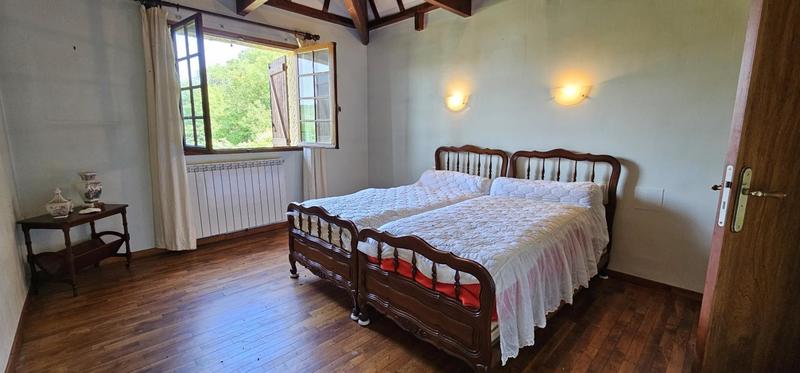 Maison en pierre - 162 m² - 5 pièces