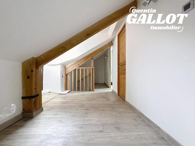 Maison - 192 m² - 11 pièces