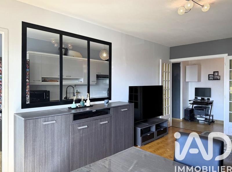 Appartement - 80 m² - 4 pièces