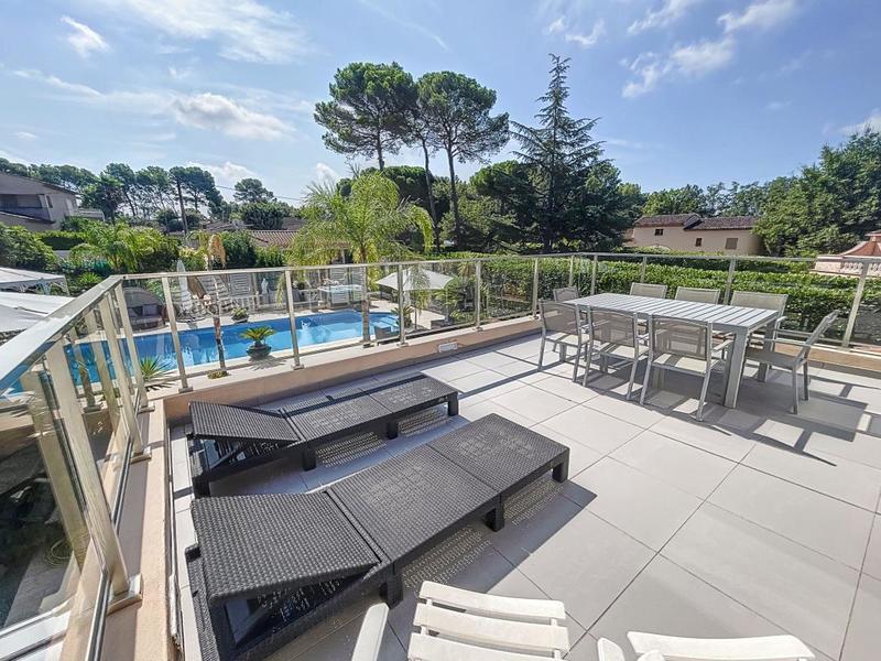 Maison - 226 m² - 4 pièces