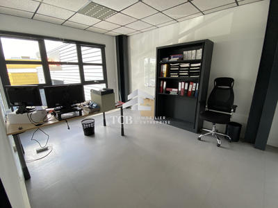 Local d'activités - 564 m²