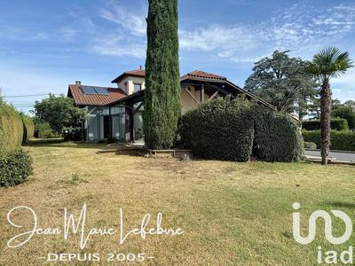 Maison - 178 m² - 6 pièces