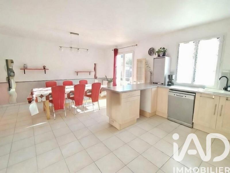 Maison - 120 m² - 5 pièces