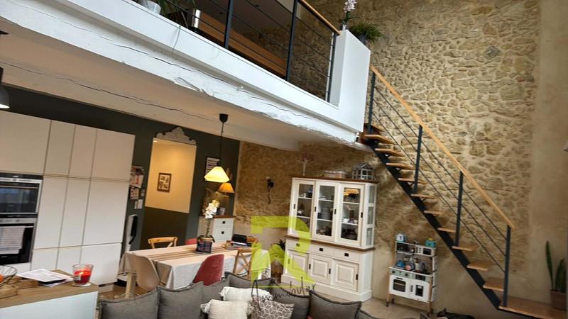 Maison - 106 m² - 5 pièces