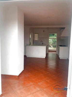 Maison - 92 m² - 4 pièces