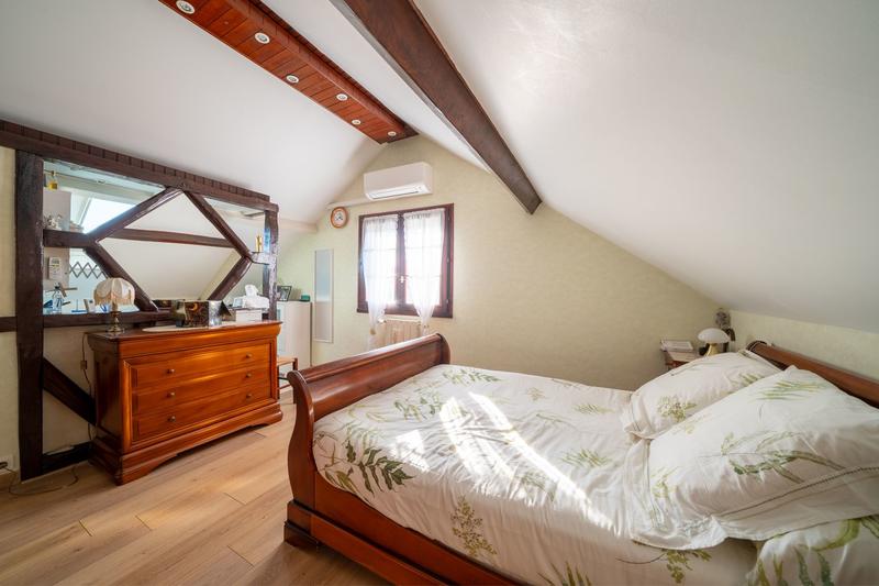 Maison - 110 m² - 4 pièces