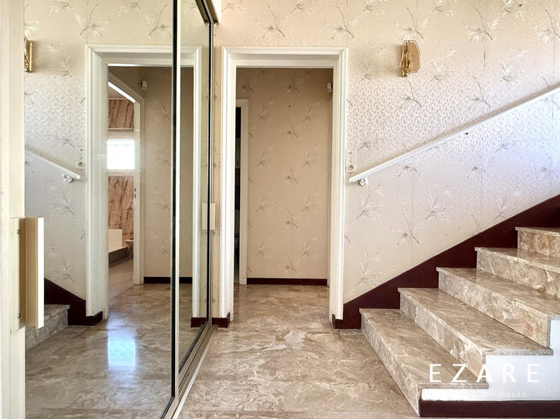 Maison - 185 m² - 6 pièces