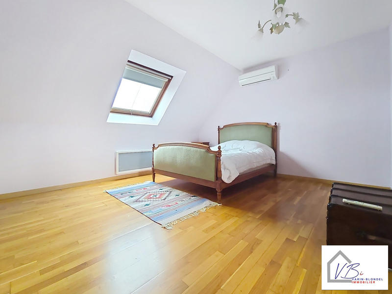 Maison - 139 m² - 5 pièces