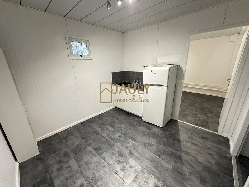 Local commercial - 84 m² - 1 pièce