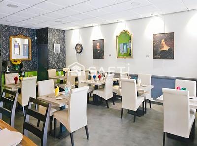 Local commercial - 215 m² - 6 pièces