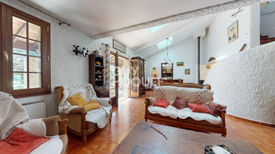 Maison - 140 m² - 6 pièces